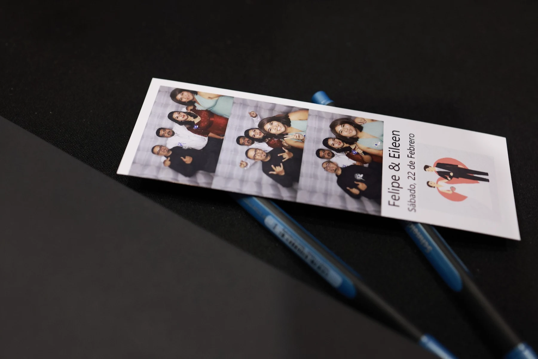 Tira fotográfica impresa como recuerdo de un evento